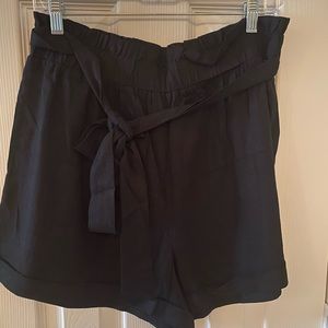 Women's Black Linen Shorts